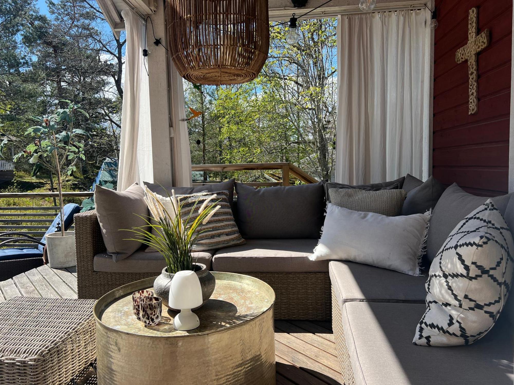 Villa Charmigt Hus Pa Vindoe Stoccolma Esterno foto