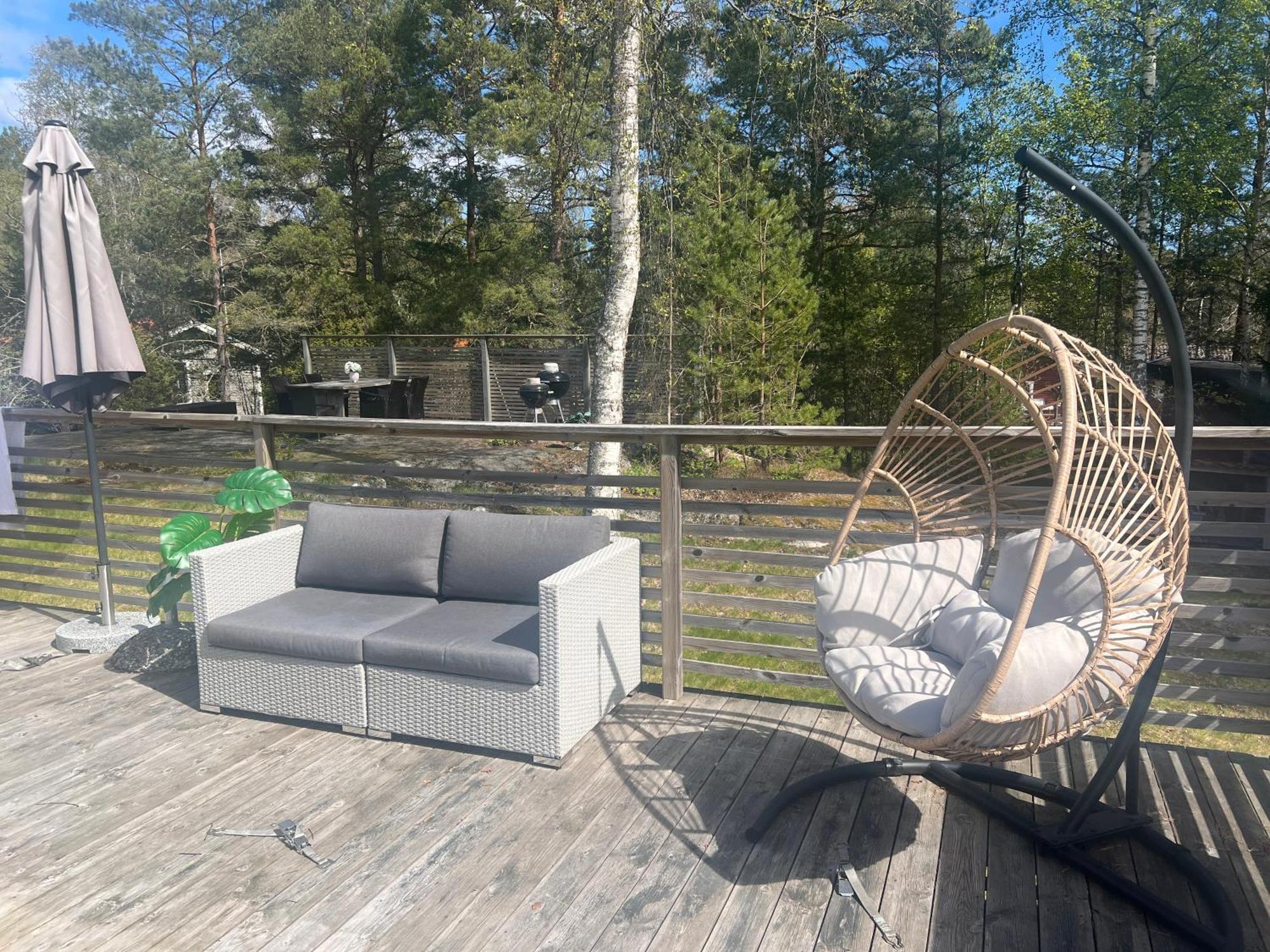 Villa Charmigt Hus Pa Vindoe Stoccolma Esterno foto